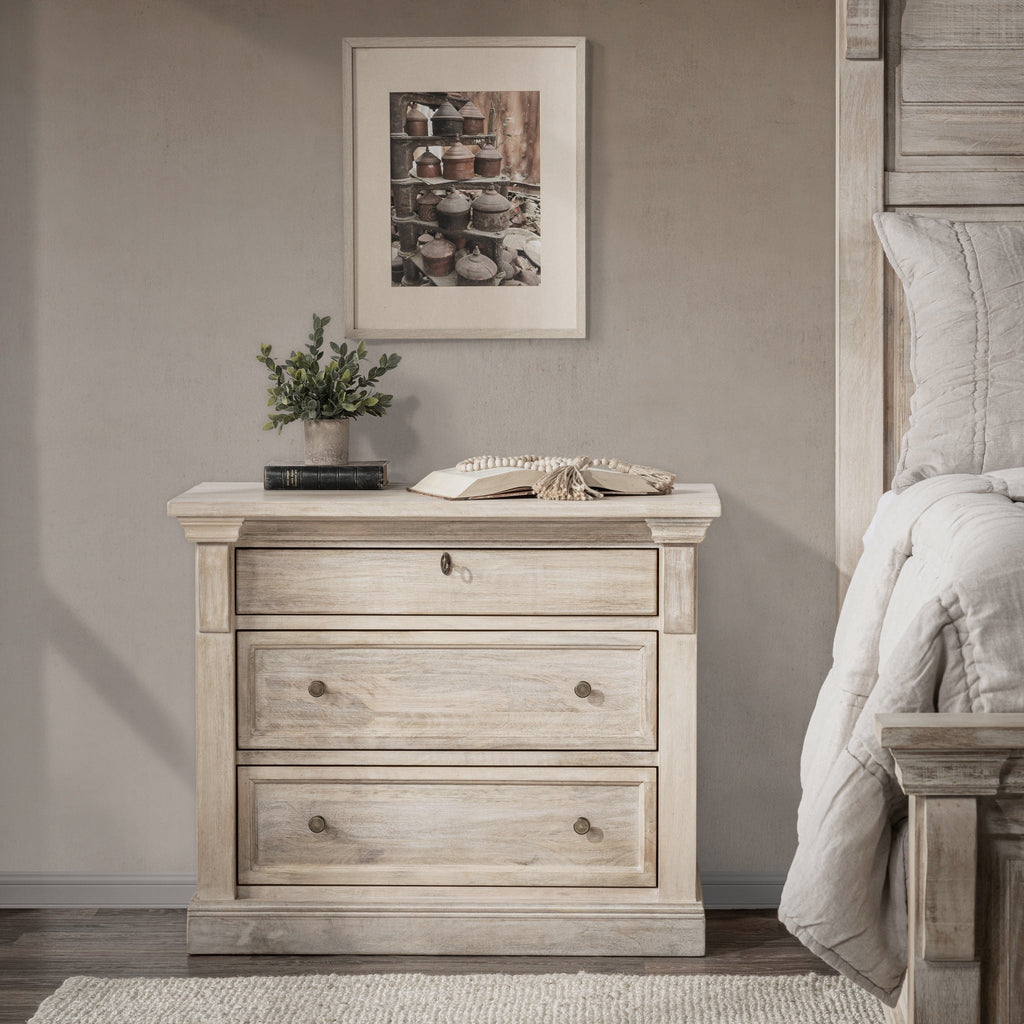 Comodino a 3 cassetti Adelaide