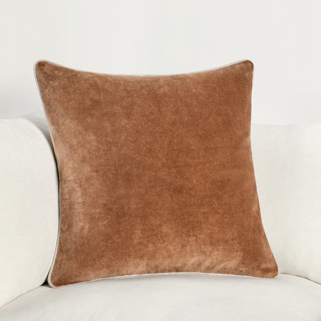 Cuscino in velluto "Heirloom" di SLD